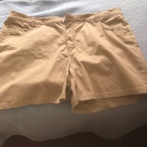 Jean style khaki shorts